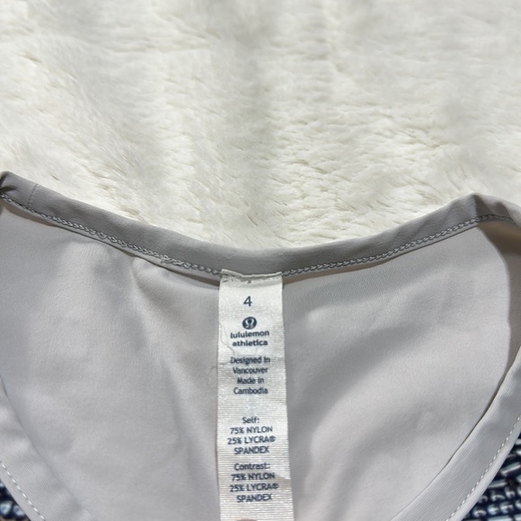 Lululemon | size 4 | beaded envy snapshot tee - Picture 5 of 7